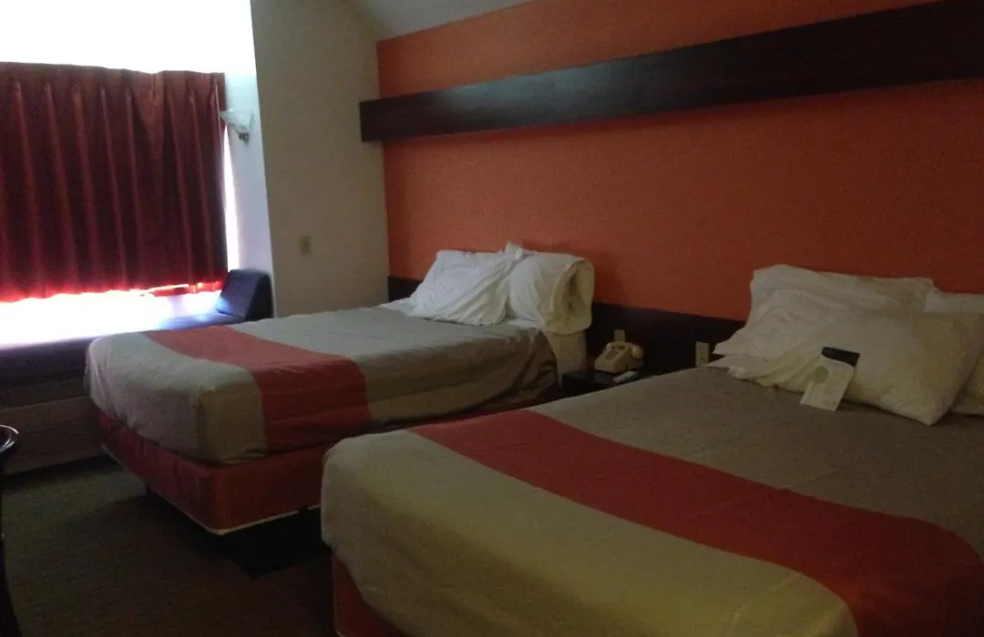 Motel 6-Olathe, Ks-1