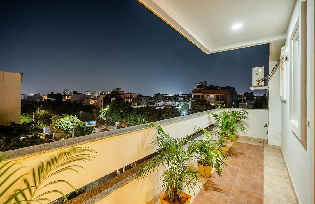 Lime Tree Luxury Studio - Service Apartment Near Artemis Hospital ,Gurgaon-1