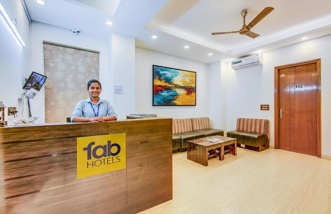 Fabhotel F-Aloyd Lajpat Nagar-1