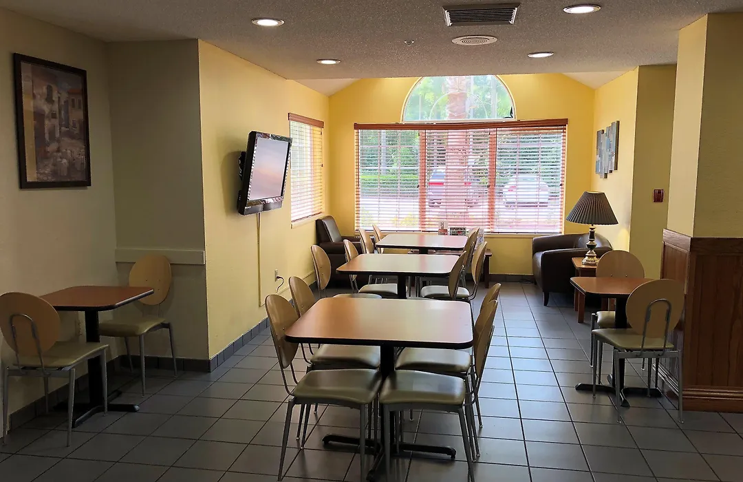 Sleep Inn & Suites Tallahassee-Capitol-1