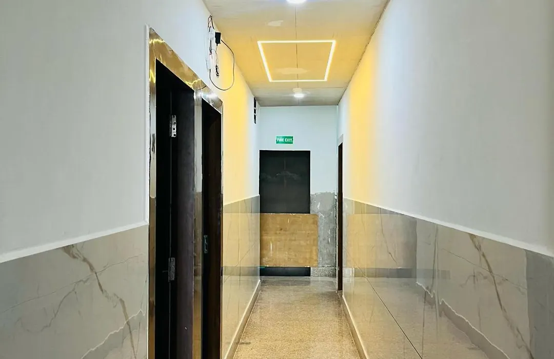 Hotel Mannat - Near Thyagaraj Sports Complex-1