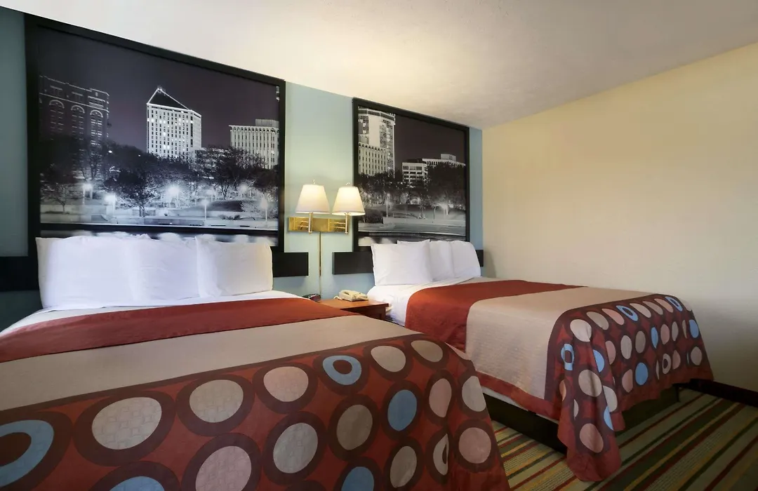 Super 8 By Wyndham Park City/North Wichita Area-1