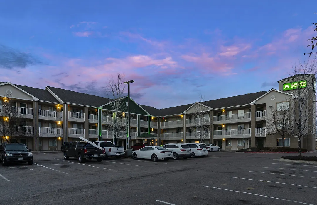 Hometowne Studios By Red Roof Denver - Airport/Aurora-1