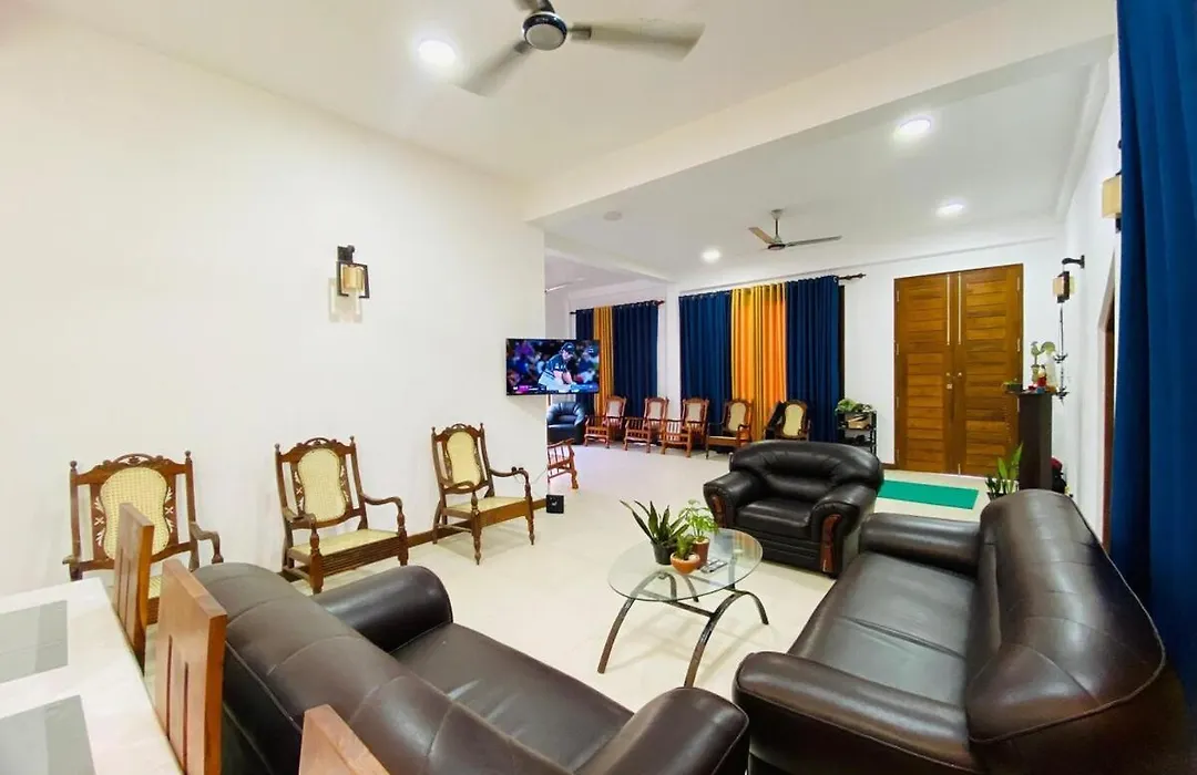 Anthony'S Villa-1