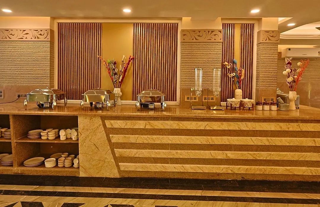 Flxho Horizon One - Luxury Hotel & Residences Golf Course Road, 2 Min From 42-43 Metro Station-1