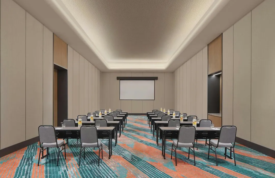 Aloft by Marriott Surabaya Pakuwon City-1