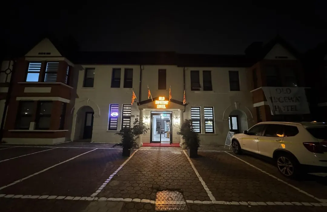 Old Ridgeway Hotel-1