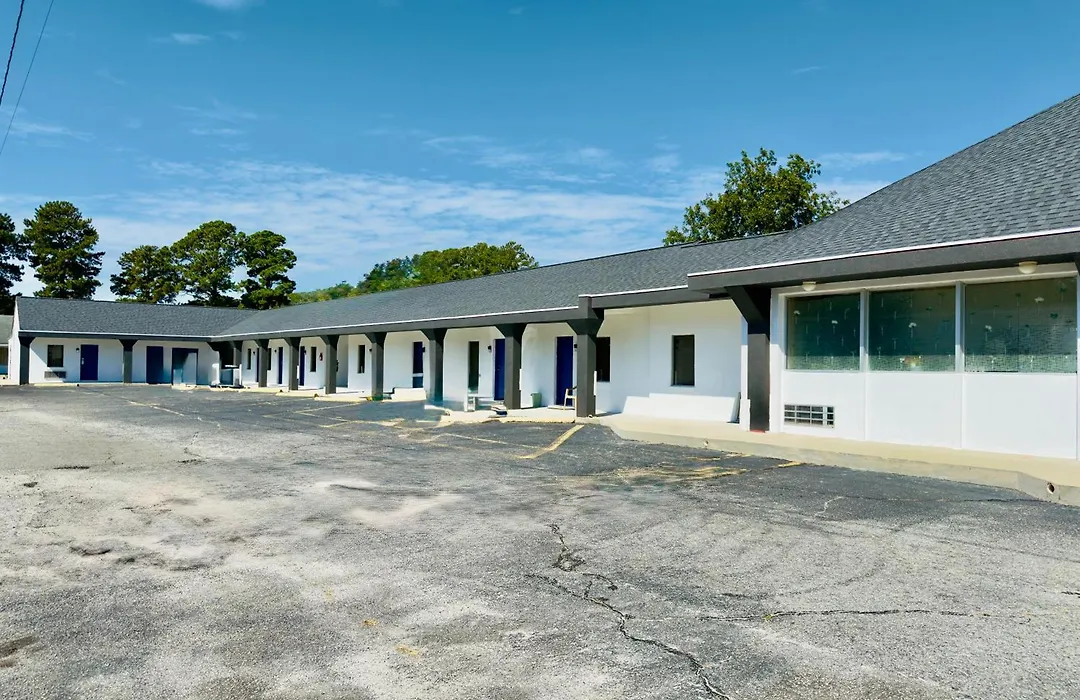 Ross Motel-1