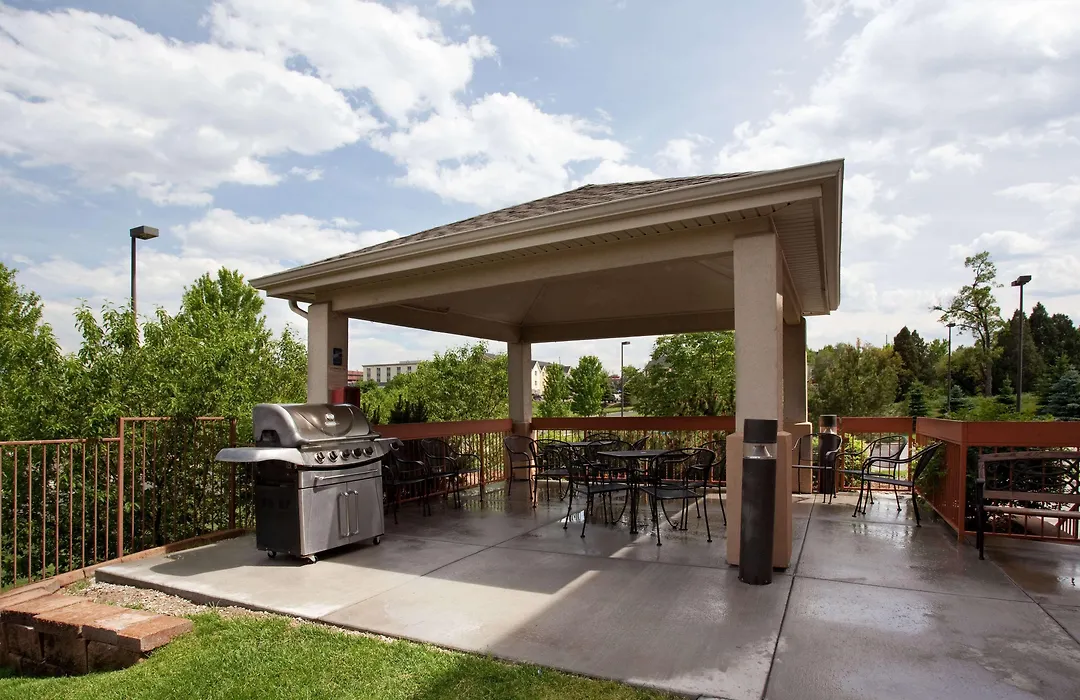 Sonesta Simply Suites Denver West Federal Center-1