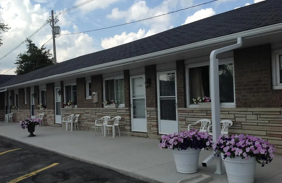 Tay Inn-1