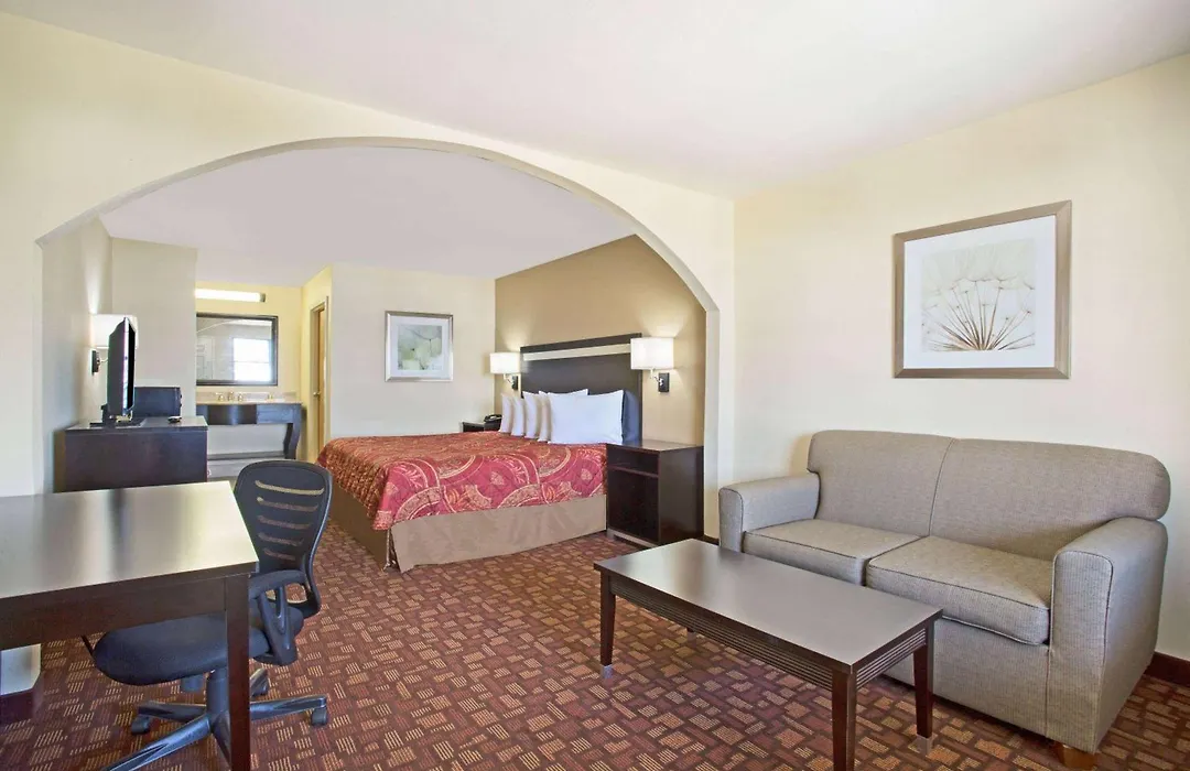 Days Inn By Wyndham Hammond-1