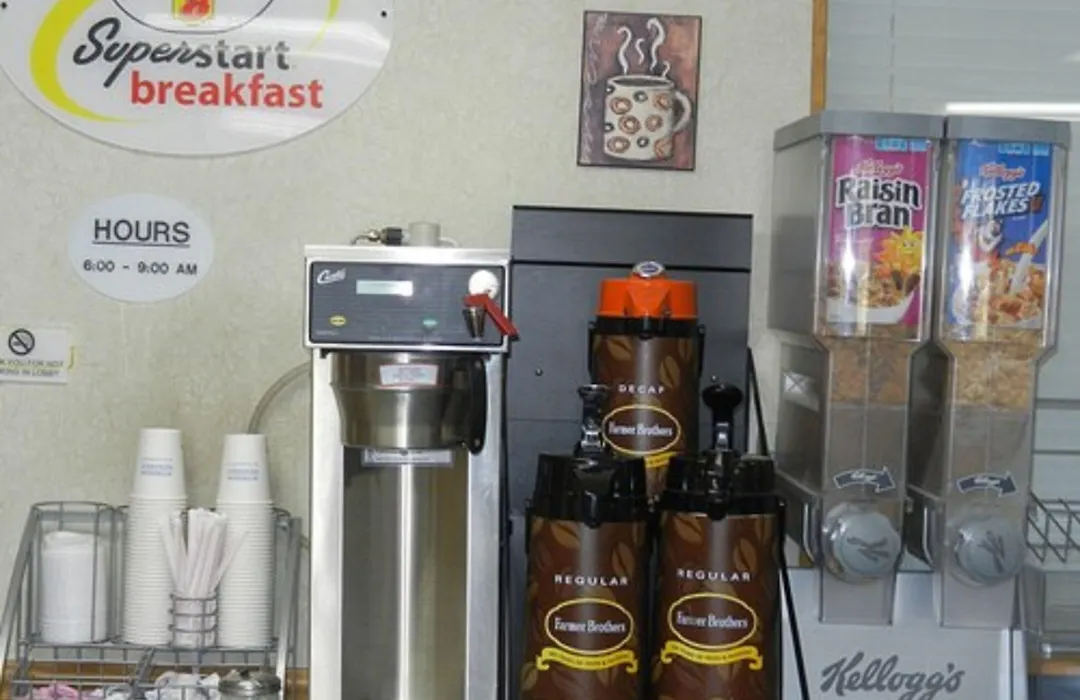 Super 8 By Wyndham Potosi-1