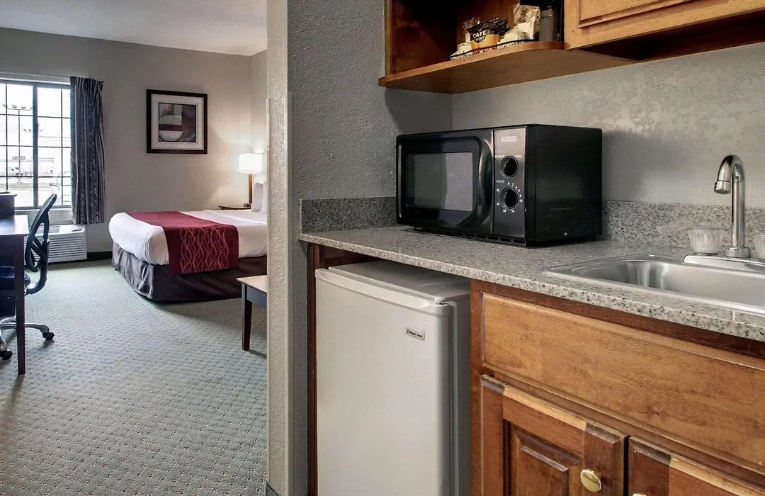 Columbia Inn & Suites-1