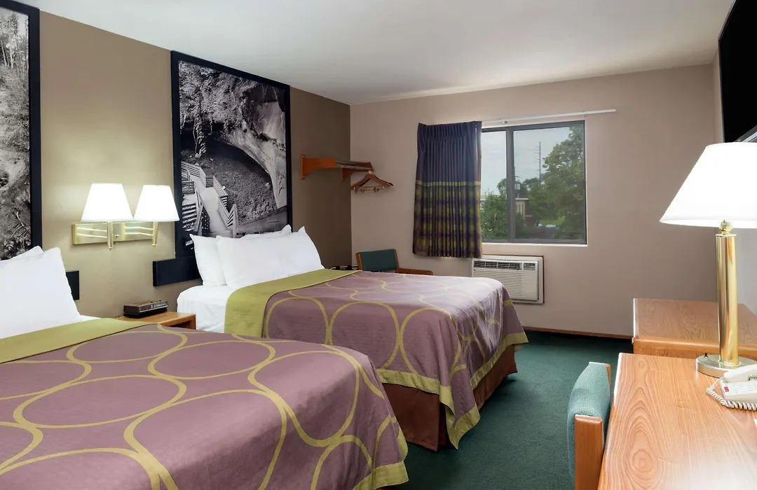 Super 8 By Wyndham Omaha Ne-1