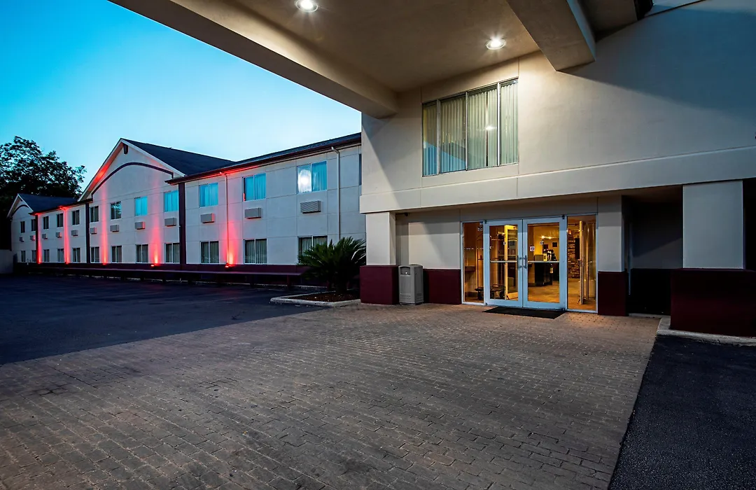 Red Roof Inn San Marcos-1