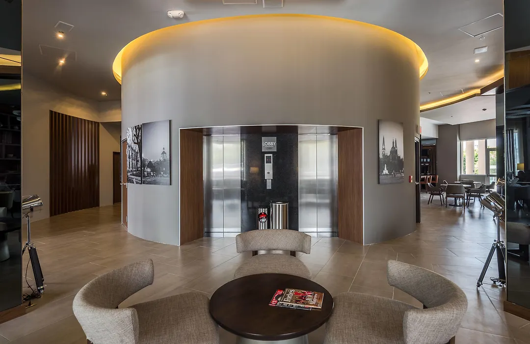 AC Hotel by Marriott Guadalajara Expo-1