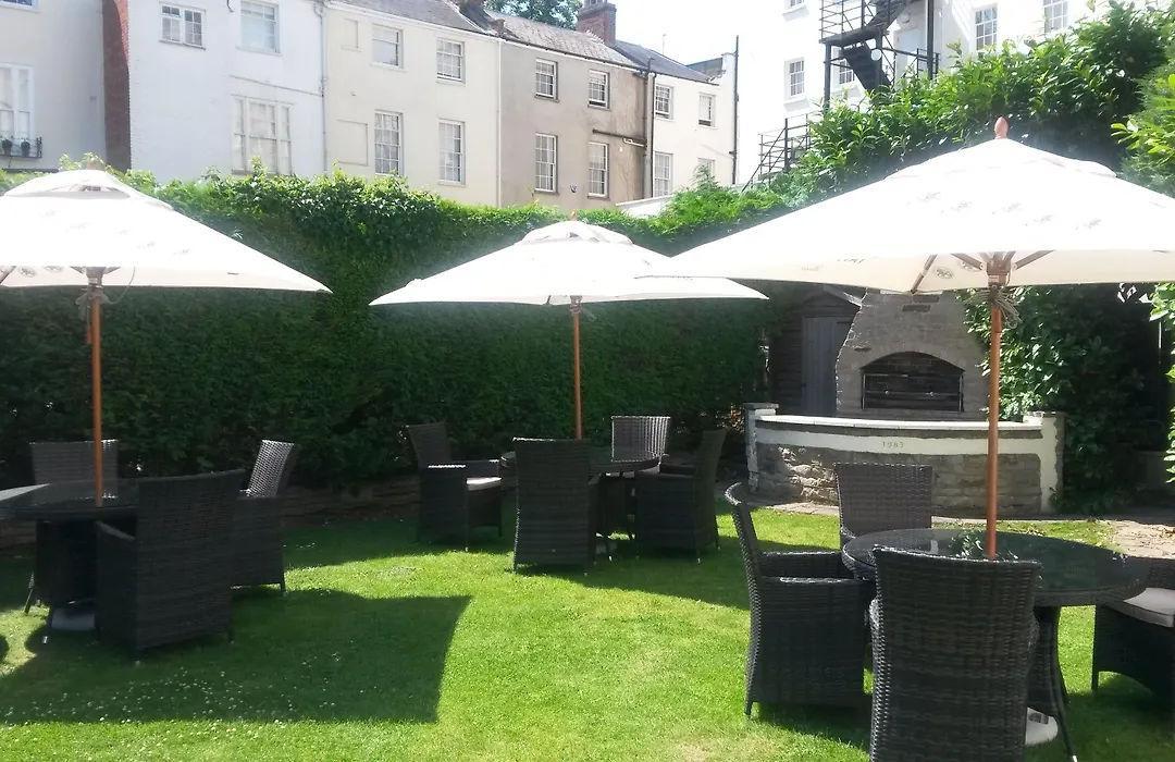 Queens Hotel Cheltenham-1