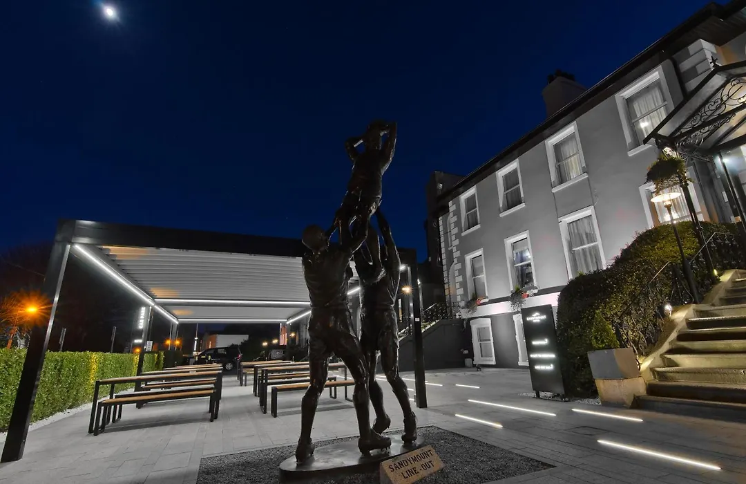The Sandymount Hotel-1