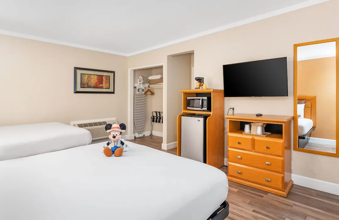 Anaheim Islander Inn And Suites Near Park And Convention Center-1