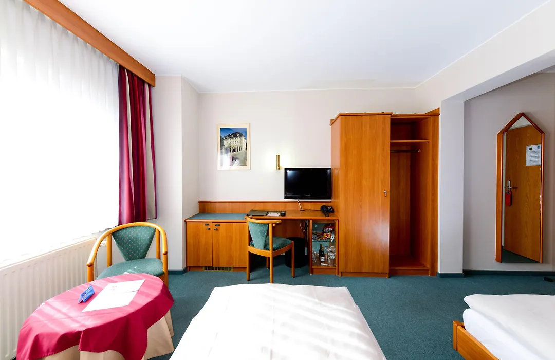 Hotel Christophe Colomb-1
