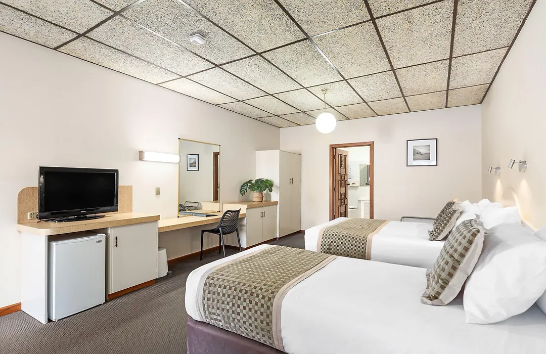 Presidential Motel-1