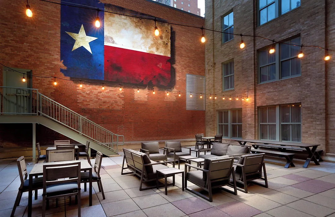 Courtyard Fort Worth Downtown/Blackstone-1