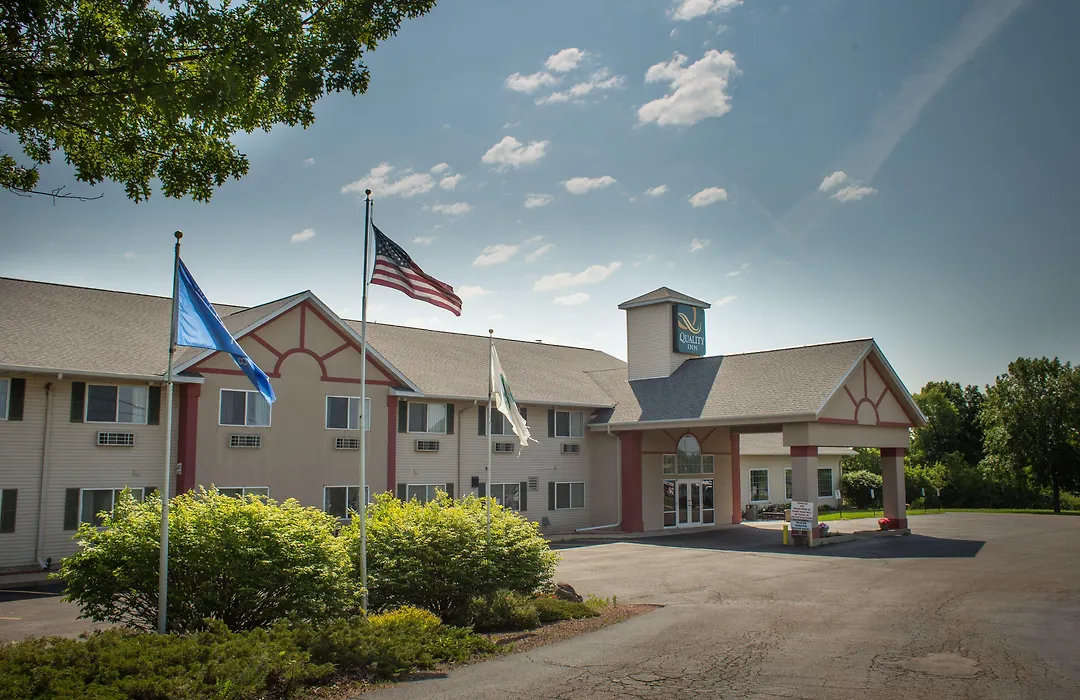 Quality Inn Edgerton-1