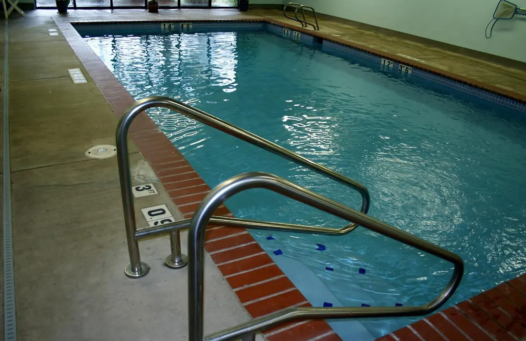 Evergreen Inn & Suites-1