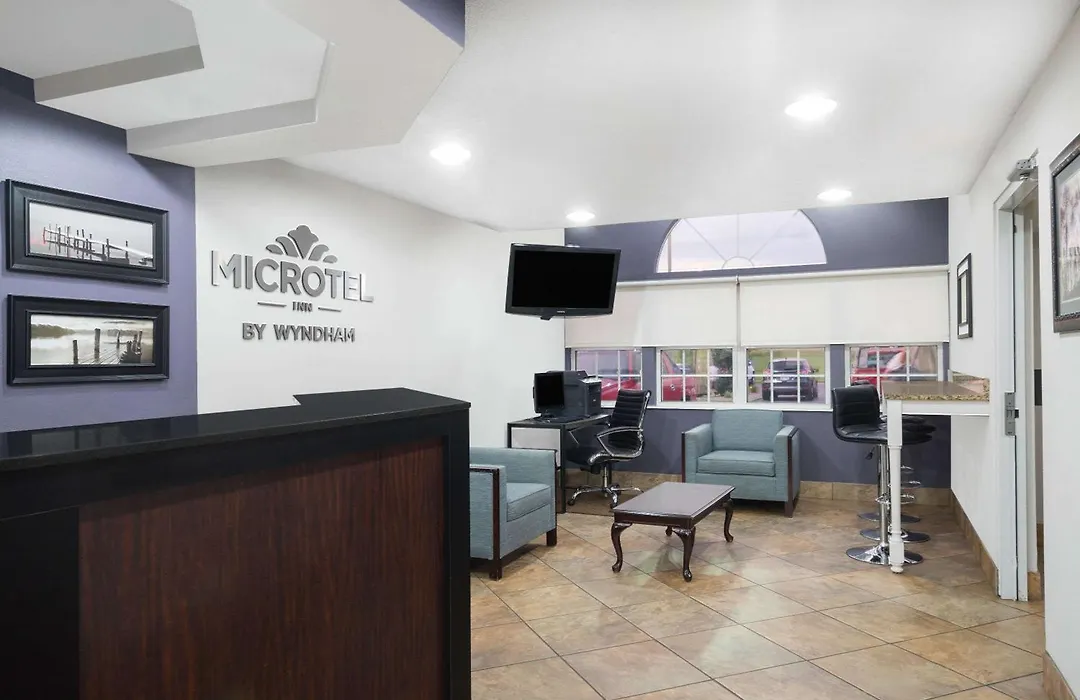 Microtel Inn Bowling Green-1