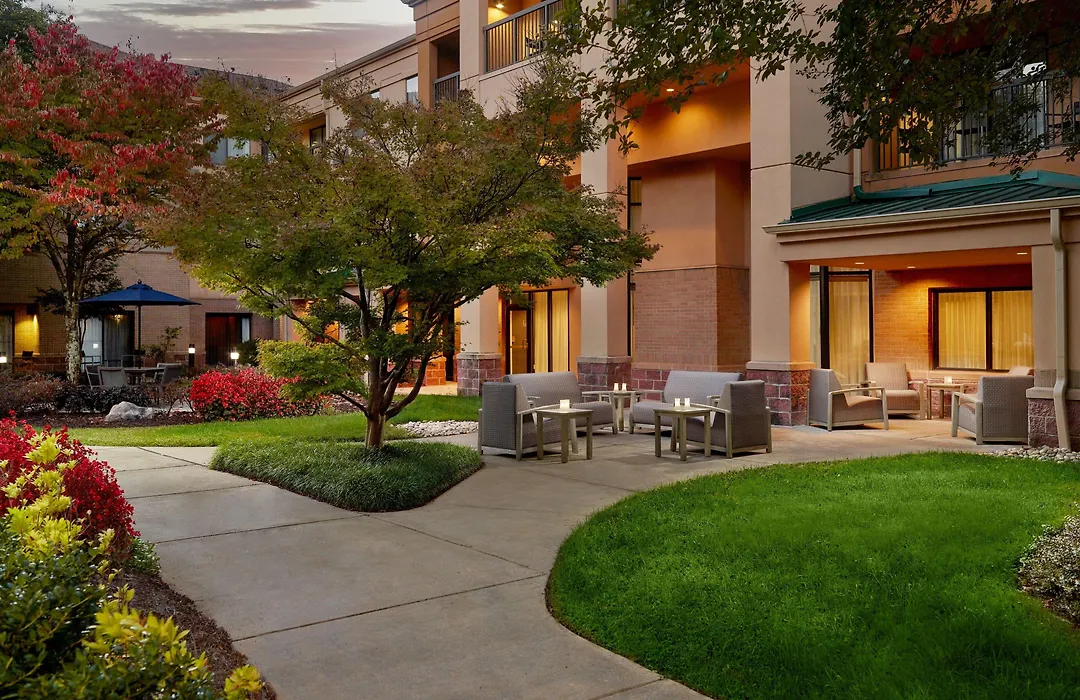 Courtyard By Marriott Atlanta Alpharetta-1