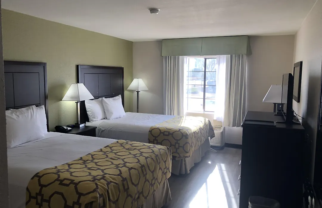 Baymont By Wyndham Phoenix I-10 Near 51St Ave-1