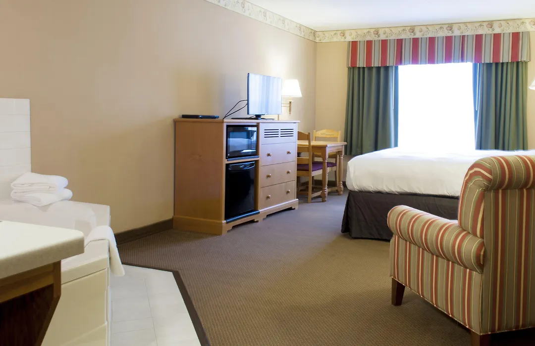 Country Inn & Suites By Radisson, Cedar Falls, Ia-1