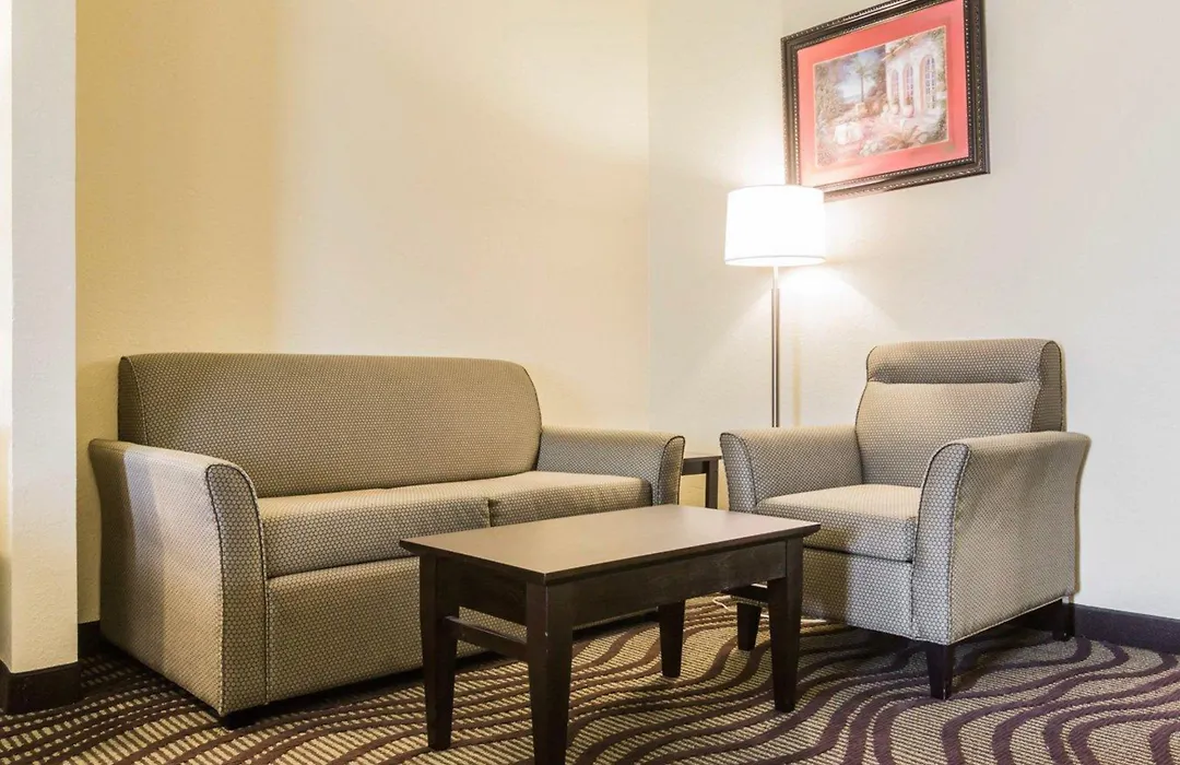 Quality Inn & Suites North Montgomery-1