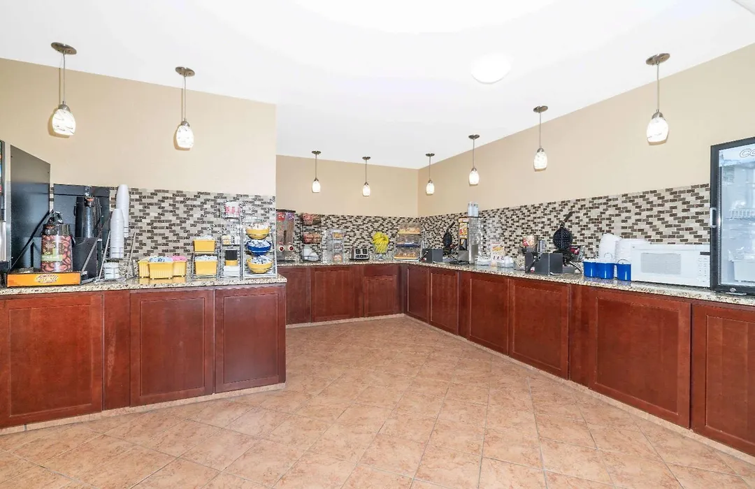 Days Inn By Wyndham Faribault-1