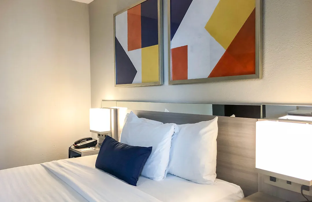 Microtel Inn & Suites By Wyndham Eagan/St Paul-1