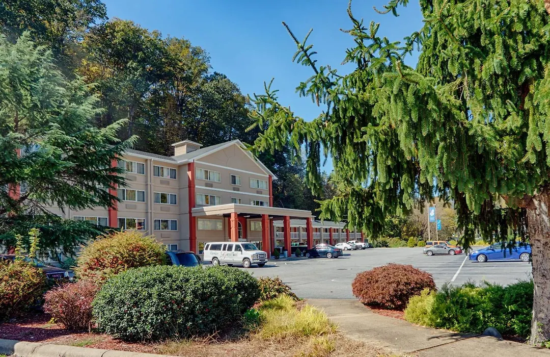 Cherokee Grand Hotel-1