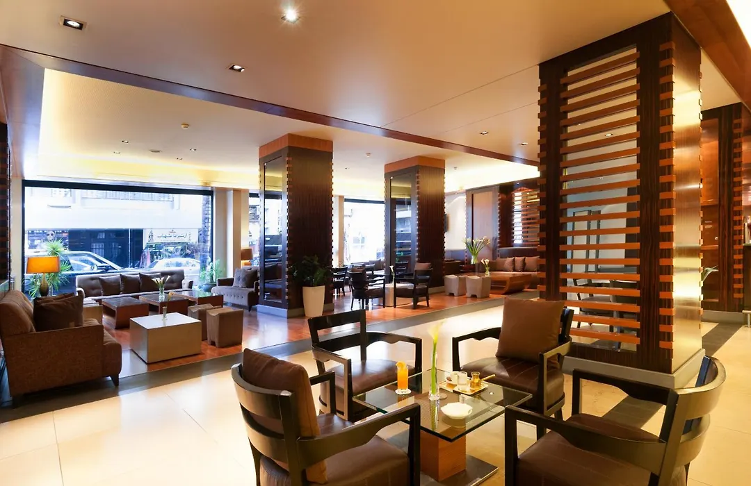 Le Commodore Hotel-1