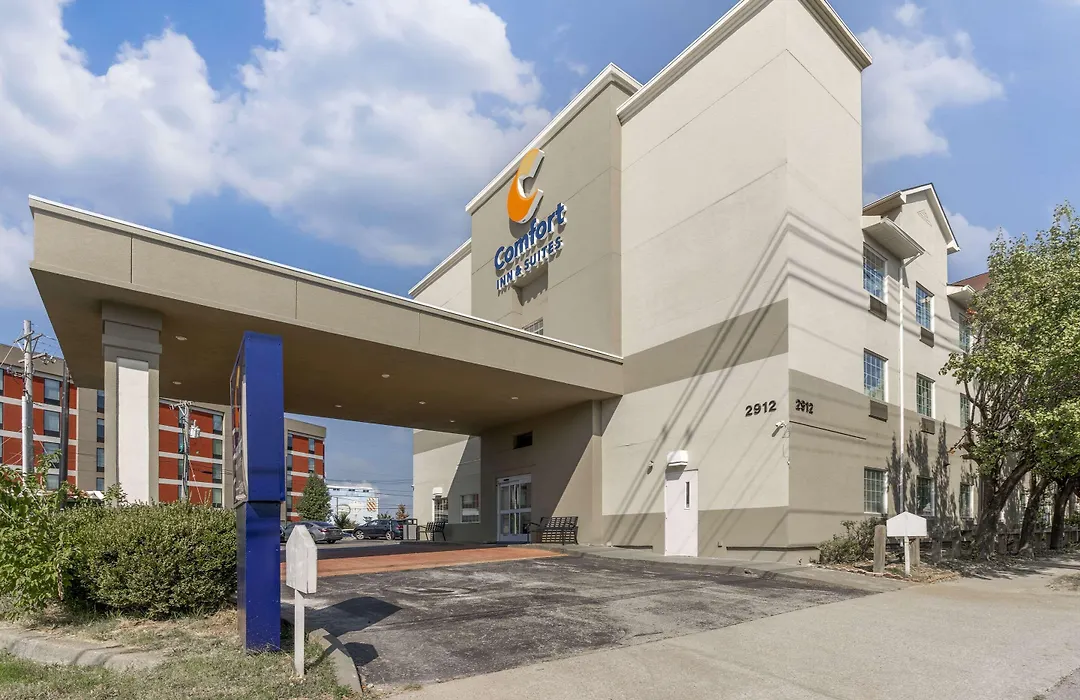 Comfort Inn & Suites Louisville Airport Fair & Expo-1