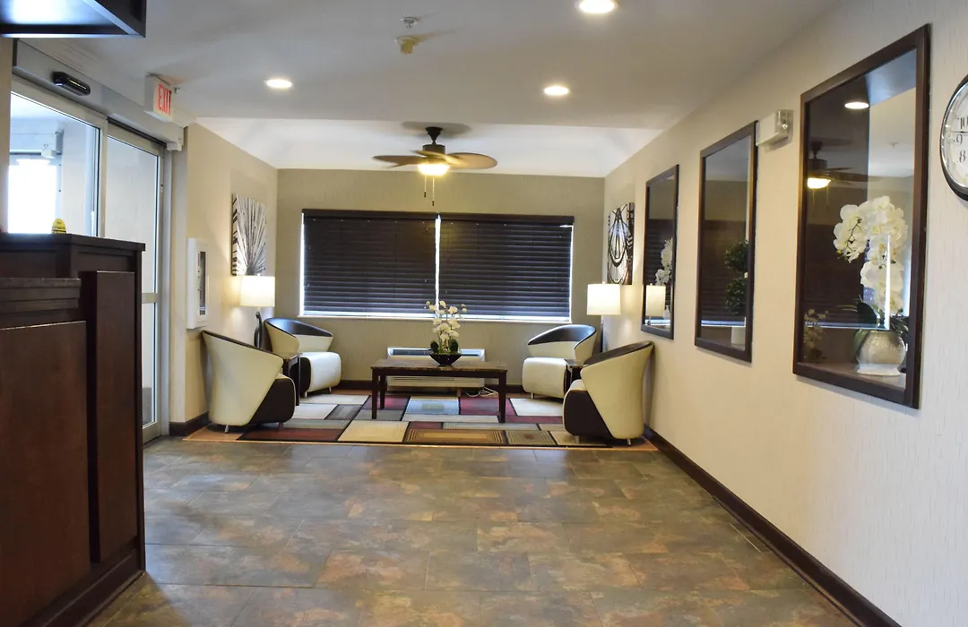 Best Western Crown Inn & Suites - Batavia-1