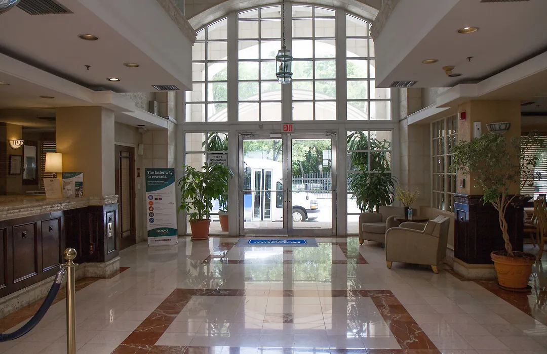 Rodeway Inn South Miami - Coral Gables-1