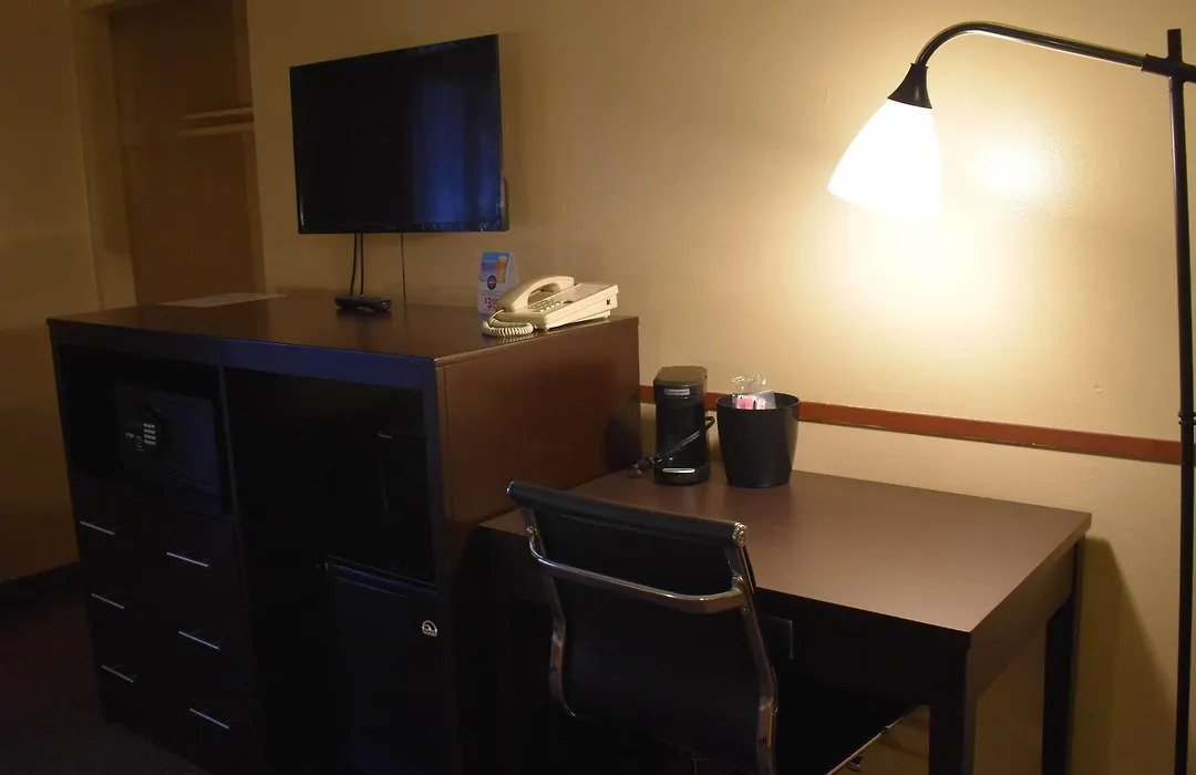 Surestay Hotel By Best Western Portland City Center-1