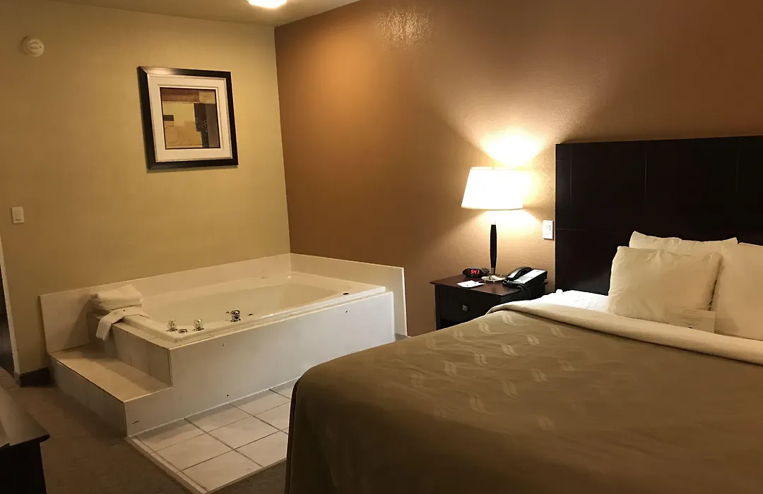 Quality Inn & Suites Terrell-1