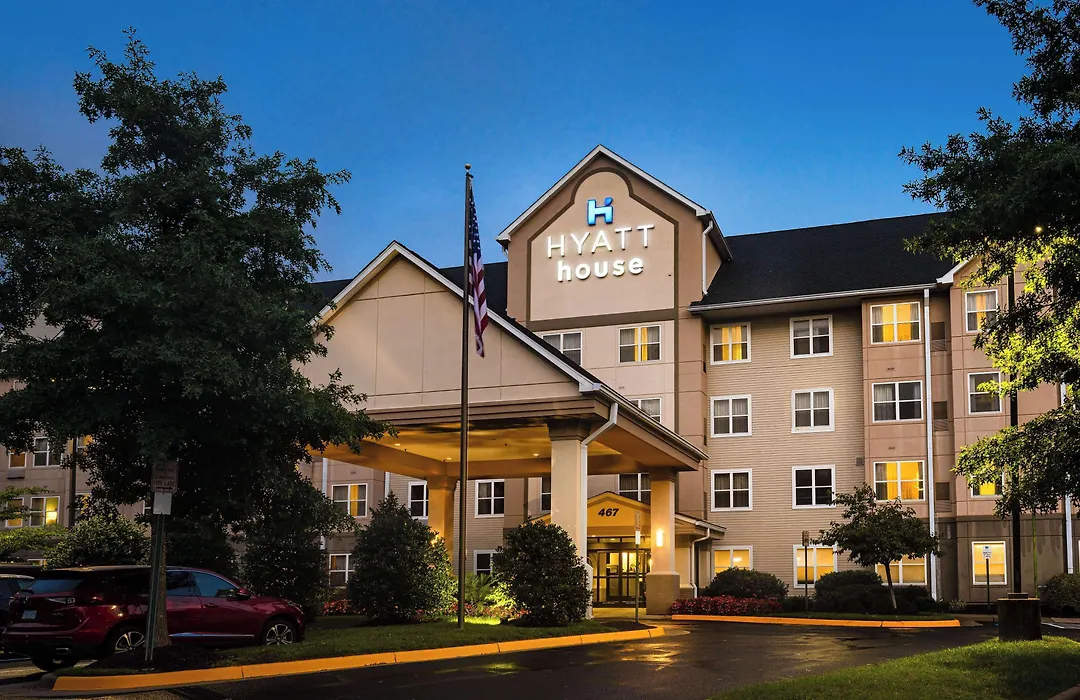 Hyatt House Herndon/Reston-1