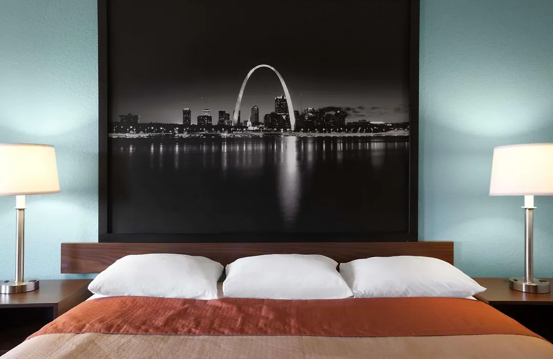 Super 8 By Wyndham Fairview Heights-St. Louis-1