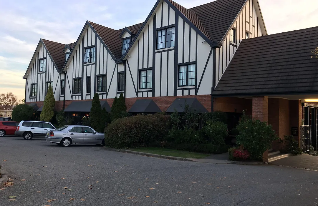 Albury Manor House-1