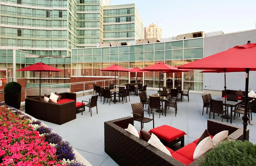 Hilton Vancouver Metrotown-1
