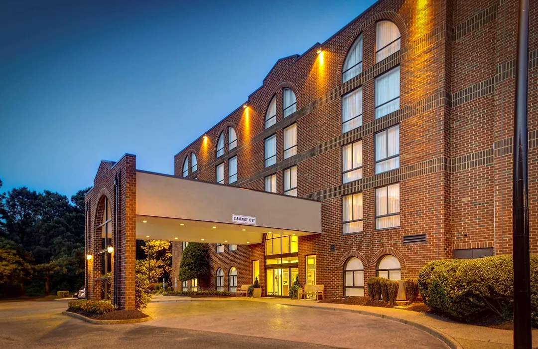 Embassy Suites Williamsburg-1