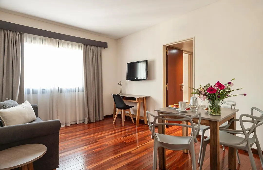 Argenta Tower Hotel & Suites-1