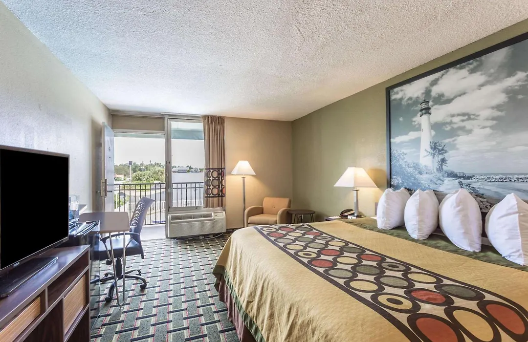Super 8 By Wyndham Ocala I-75-1