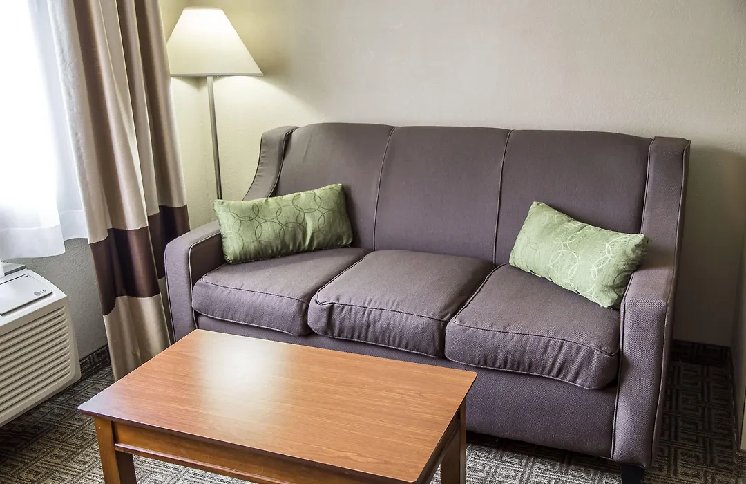 Quality Inn & Suites Bradford-1